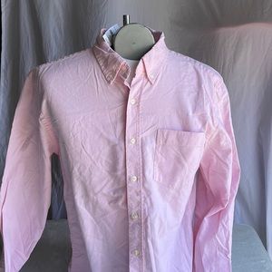 Men’s GAP button down collared shirt. Size XL. Bundle & Save!